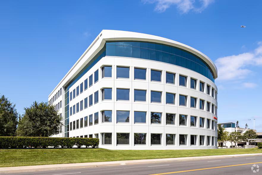 Schedule a meeting with Jonjic CPA & Co. APC